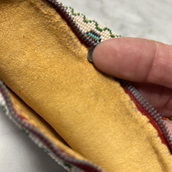 Native American Beaded Pouch with Leather Lining from 1920's Handmade - Picture 7 of 10